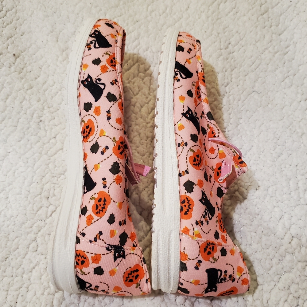 Pink Halloween Themed Women's Shoes - Picture 5 of 8